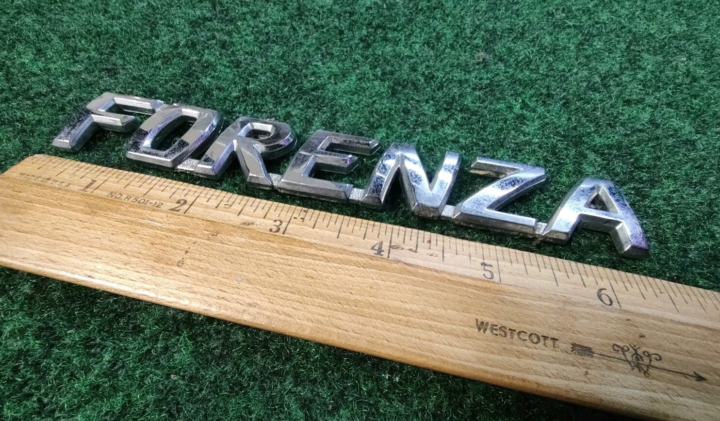 04 05 06 07 08 SUZUKI FORENZA REAR TRUNK LID EMBLEM LOGO BADGE SIGN OEM 6S1