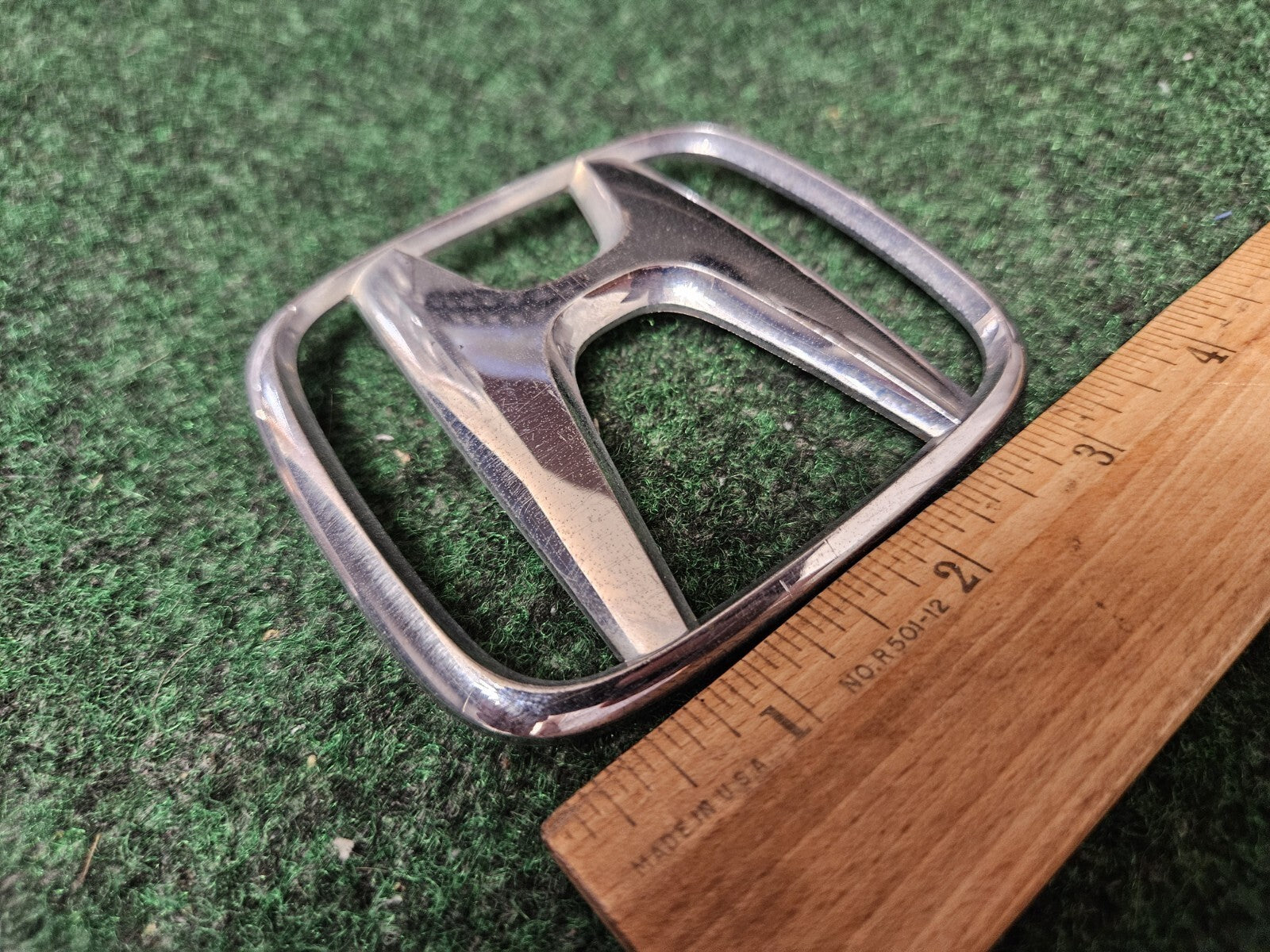 2002-2004 Honda Odyssey Rear Liftgate Hatch Emblem Badge Logo Symbol OEM 3M4
