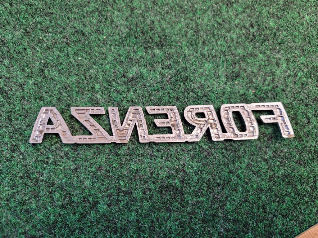 2004-2008 SUZUKI Forenza Rear Trunk Emblem Badge Logo Nameplate Name Plate 7L1