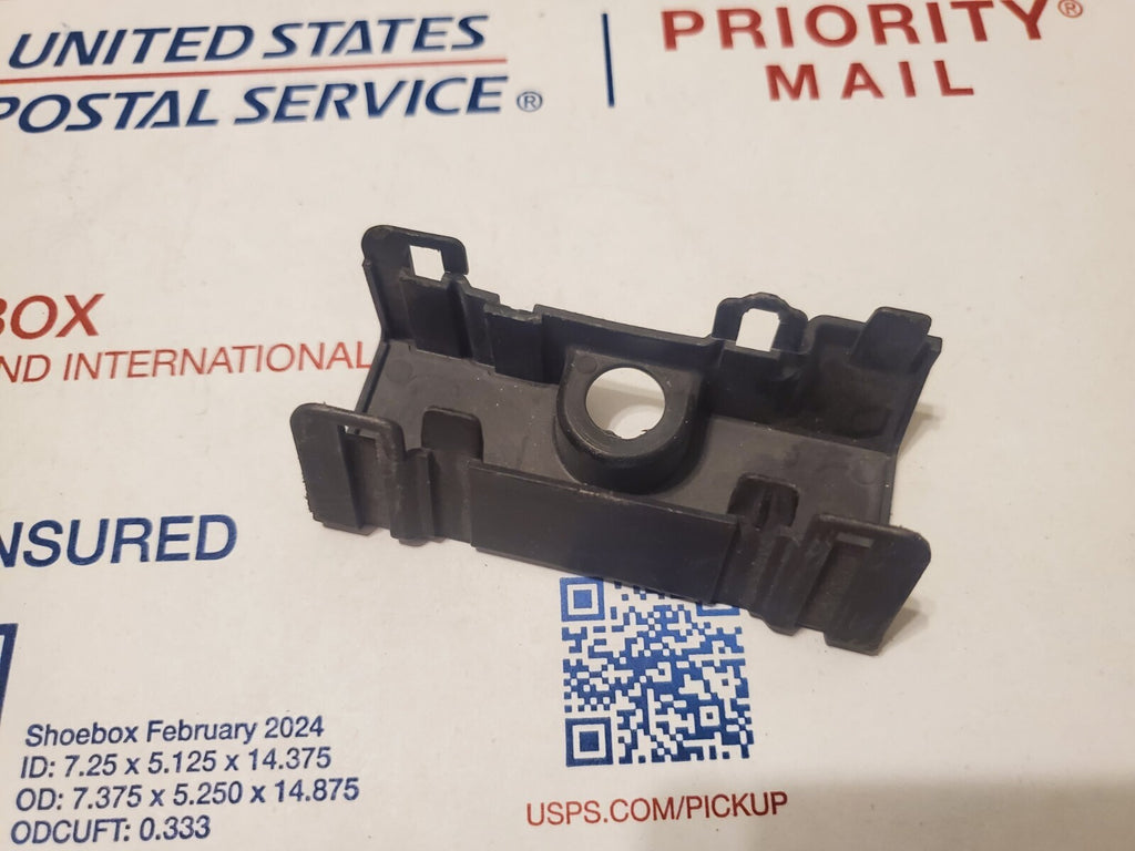 FORD C-MAX SEAT WIRING HARNESS PLUG Cover FRONT PASSENGER 3M5T14N003SB 5L5