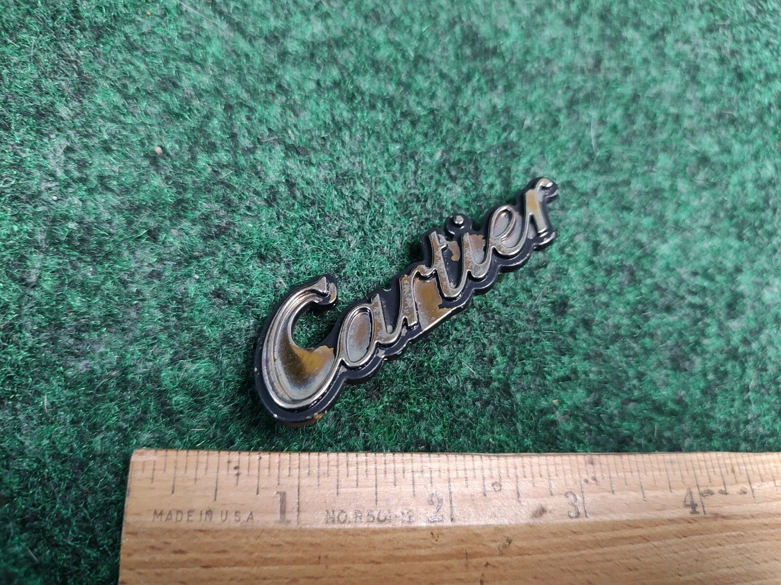 98-02 LINCOLN TOWN CAR CARTIER GOLD EMBLEM F8VB 54297A74 CC OEM 1S6