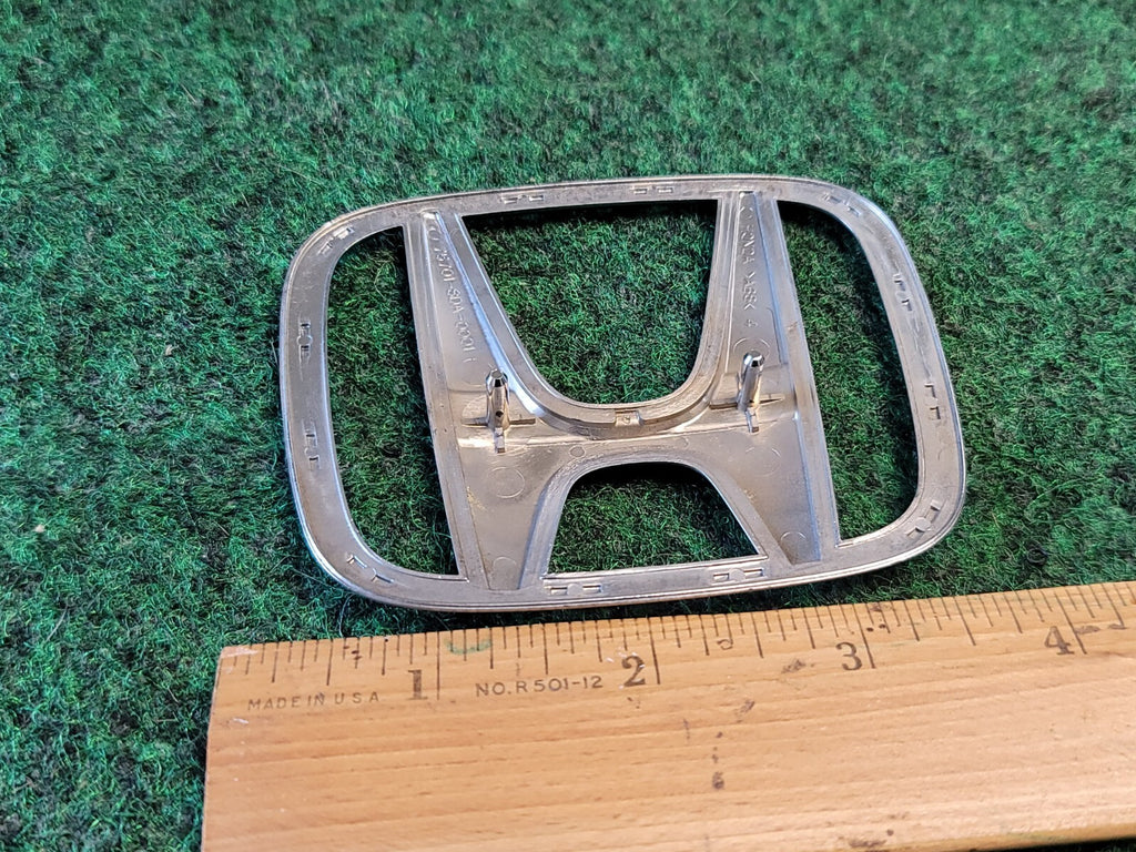 2003-2005 HONDA ACCORD SEDAN REAR TRUNK CENTER EMBLEM BADGE LOGO SYMBOL 1M6