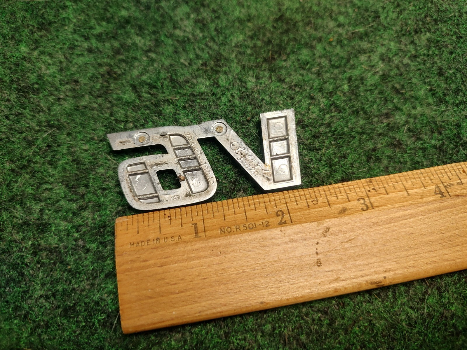 2002-2006 Toyota Camry XLE V6 Emblem Logo Symbol Badge Rear Tailgate Chrome 3S6