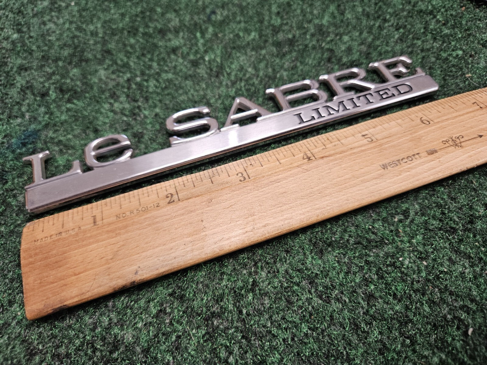 97 98 99 BUICK LESABRE LIMITED REAR LID SIDE EMBLEM LOGO BADGE SYMBOL OEM 5M2