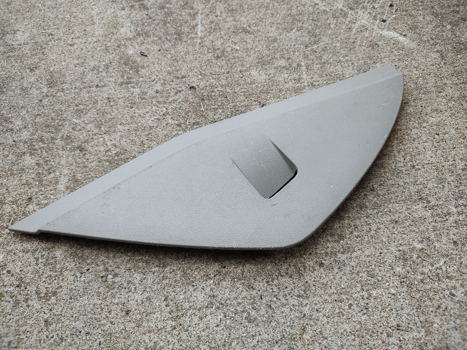 2008 - 2012 Ford Escape Dash Dashboard End Cover Trim Driver Left OEM JT4