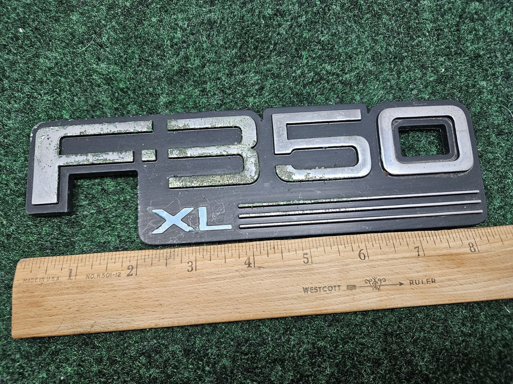 1992-1996 Ford F-350 XL Left Right Fender Emblem Badge F2TB-16B114-FA GL2