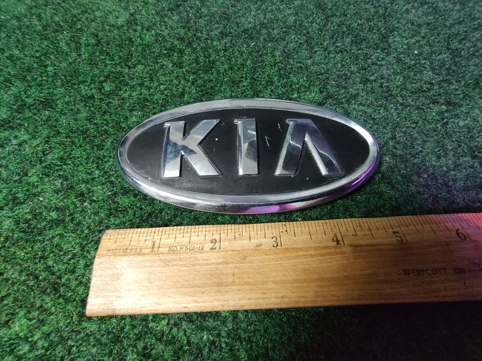 2016 16 Kia Sportage Front Grille Emblem Black Chrome SYH301-130 OEM 6S7