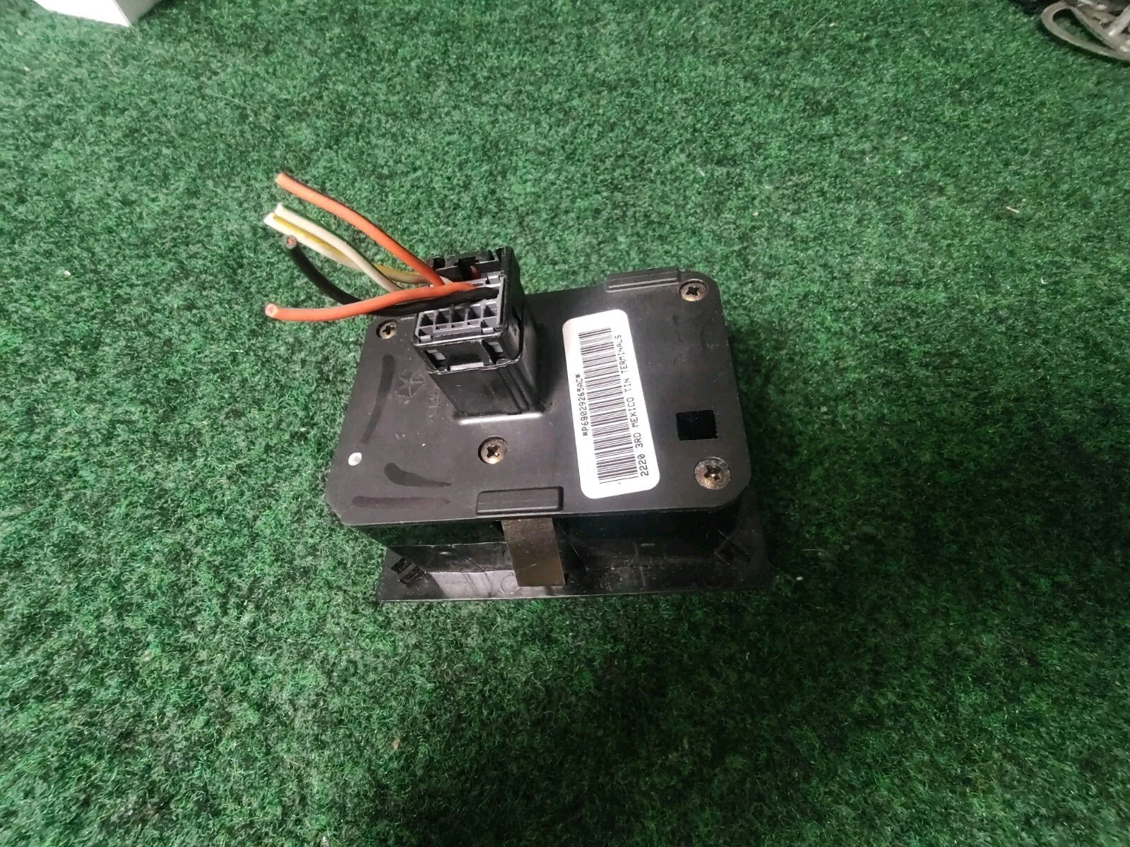 2011 2012 2013 Jeep Grand Cherokee HEAD LIGHT SWITCH P68029265AC 7S3