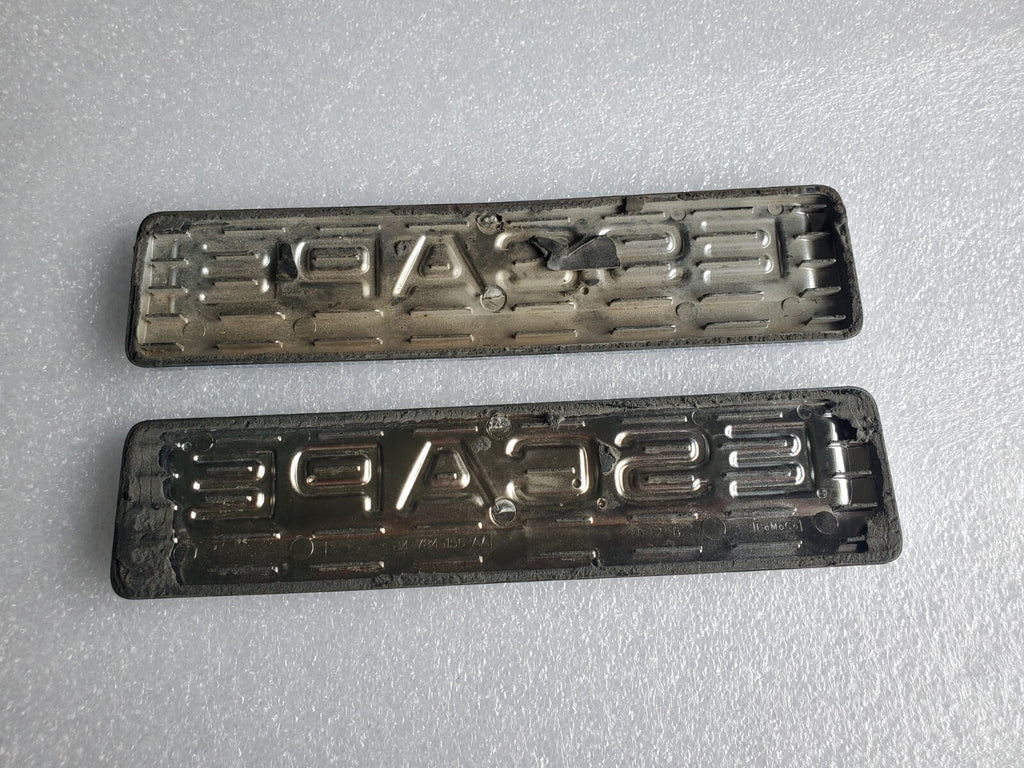 (2) 08 09 10 11 12 FORD ESCAPE XLT REAR GATE CHROME EMBLEM LOGO BADGE OEM 2L3