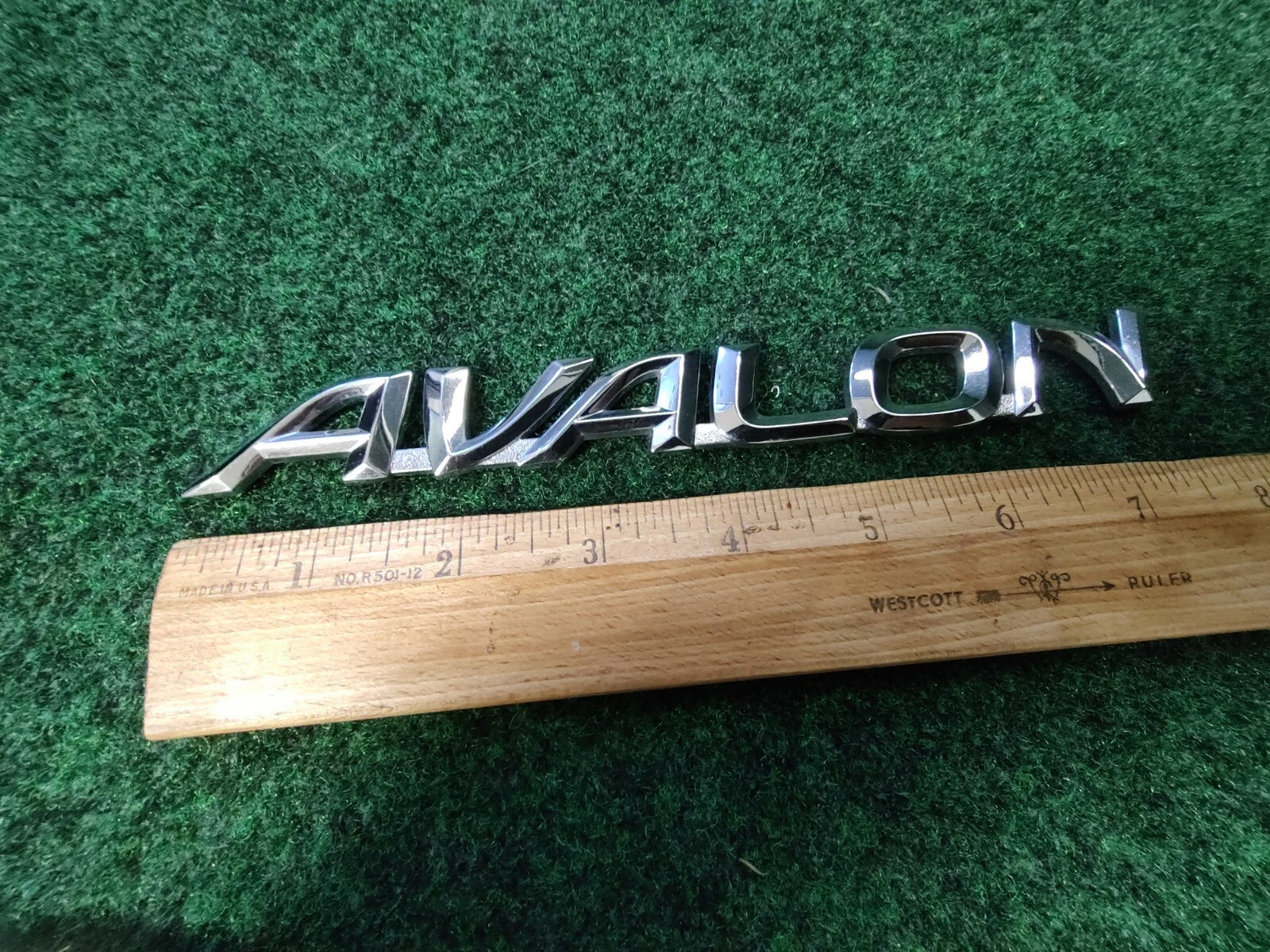 2000-2004 Toyota Avalon Rear Trunk Lid Tailgate Emblem 75442AC030 OEM 5S6