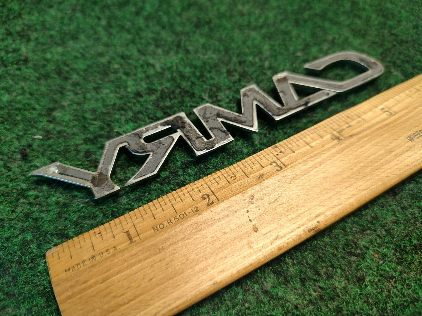 2002 2003 2004 2005 2006 TOYOTA CAMRY REAR EMBLEM LOGO BADGE SYMBOL OEM 4S8