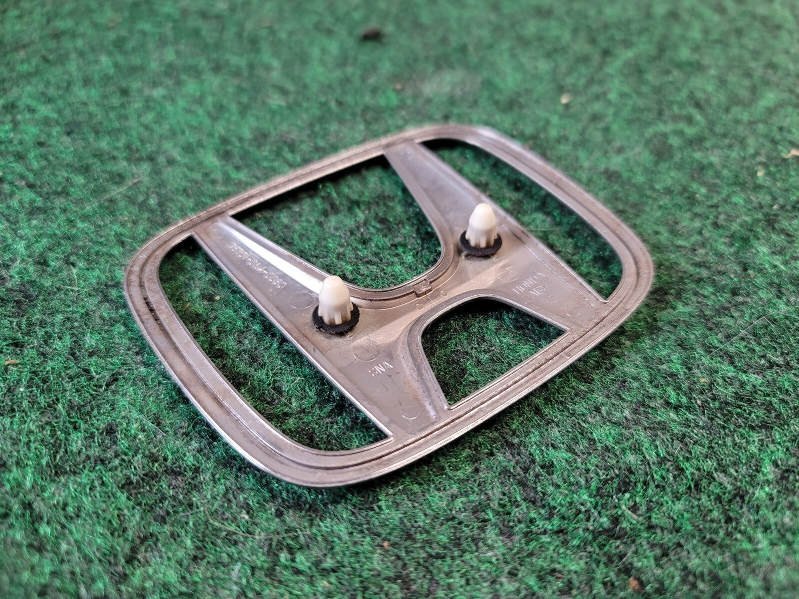2006-2011 Honda Civic Sedan Rear Trunk Lid Badge Emblem 75701 SNA 0030 OEM 1M2