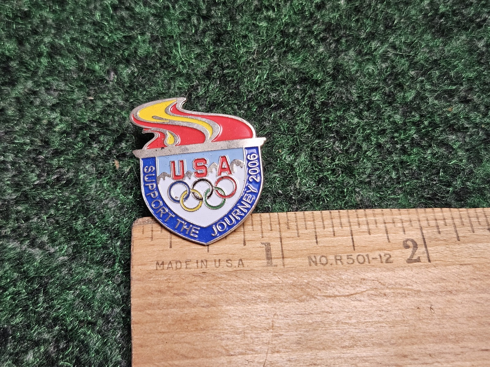 2006 Olympic Games USA Lapel Pin Visa Blue Shield Rings Red Yellow Flames