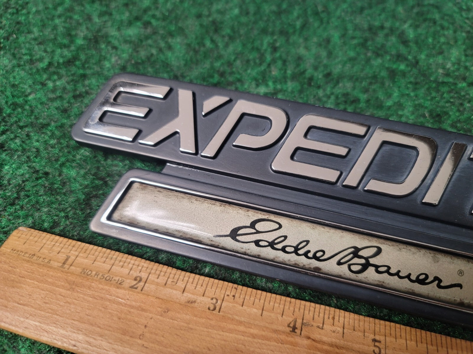 Ford 1997-2002 Expedition Eddie Bauer Emblem Badge Logo Nameplate Name Plate 5S2