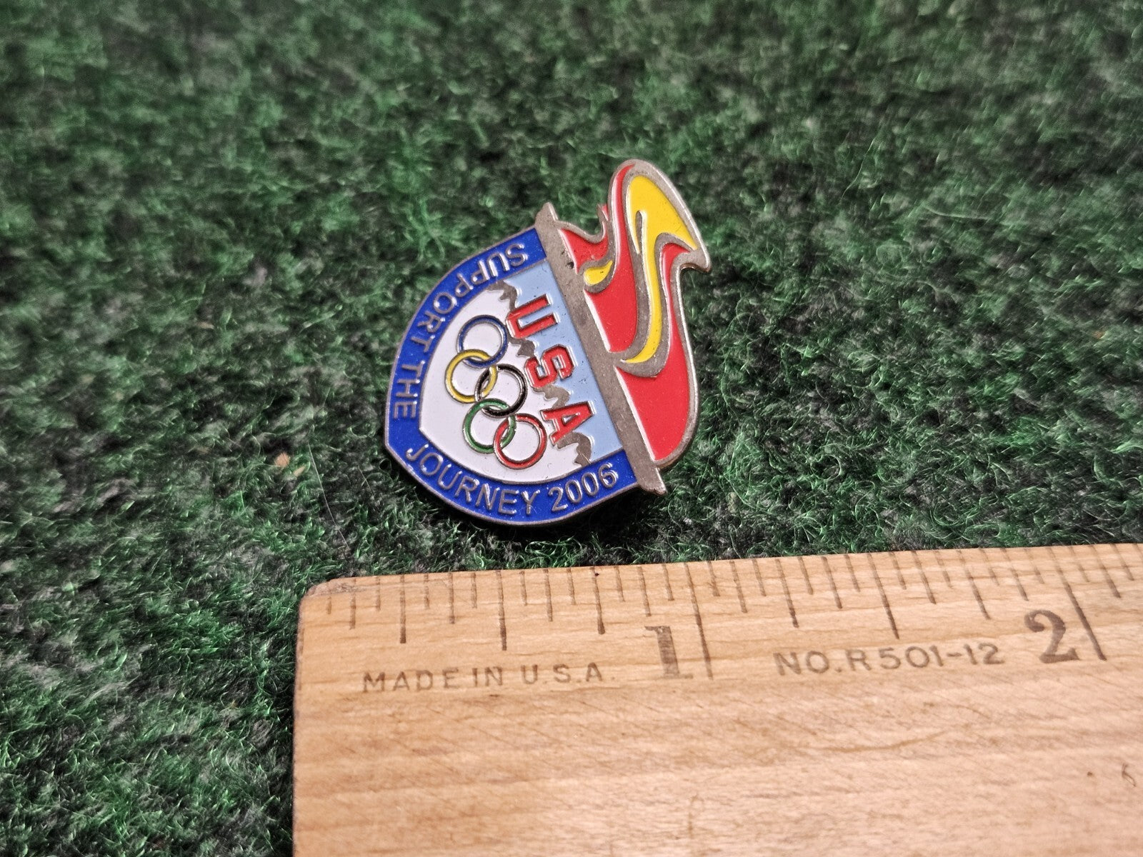 2006 Olympic Games USA Lapel Pin Visa Blue Shield Rings Red Yellow Flames