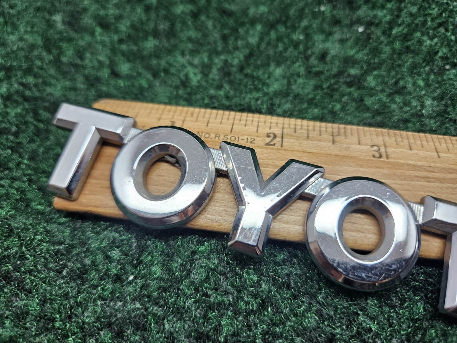 Genuine OEM Toyota 75442-16530 "TOYOTA" Trunk Emblem Badge Nameplate GL2