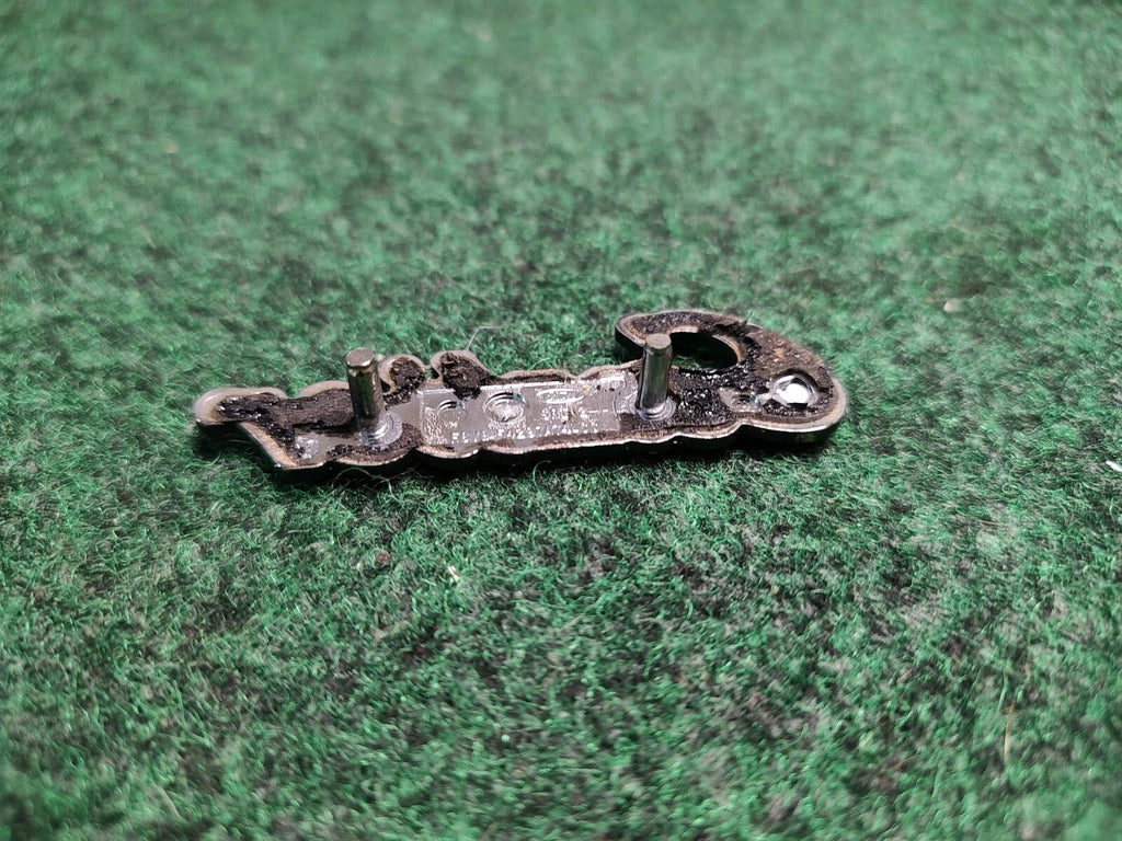 98-02 LINCOLN TOWN CAR CARTIER GOLD EMBLEM F8VB 54297A74 CC OEM 1S6