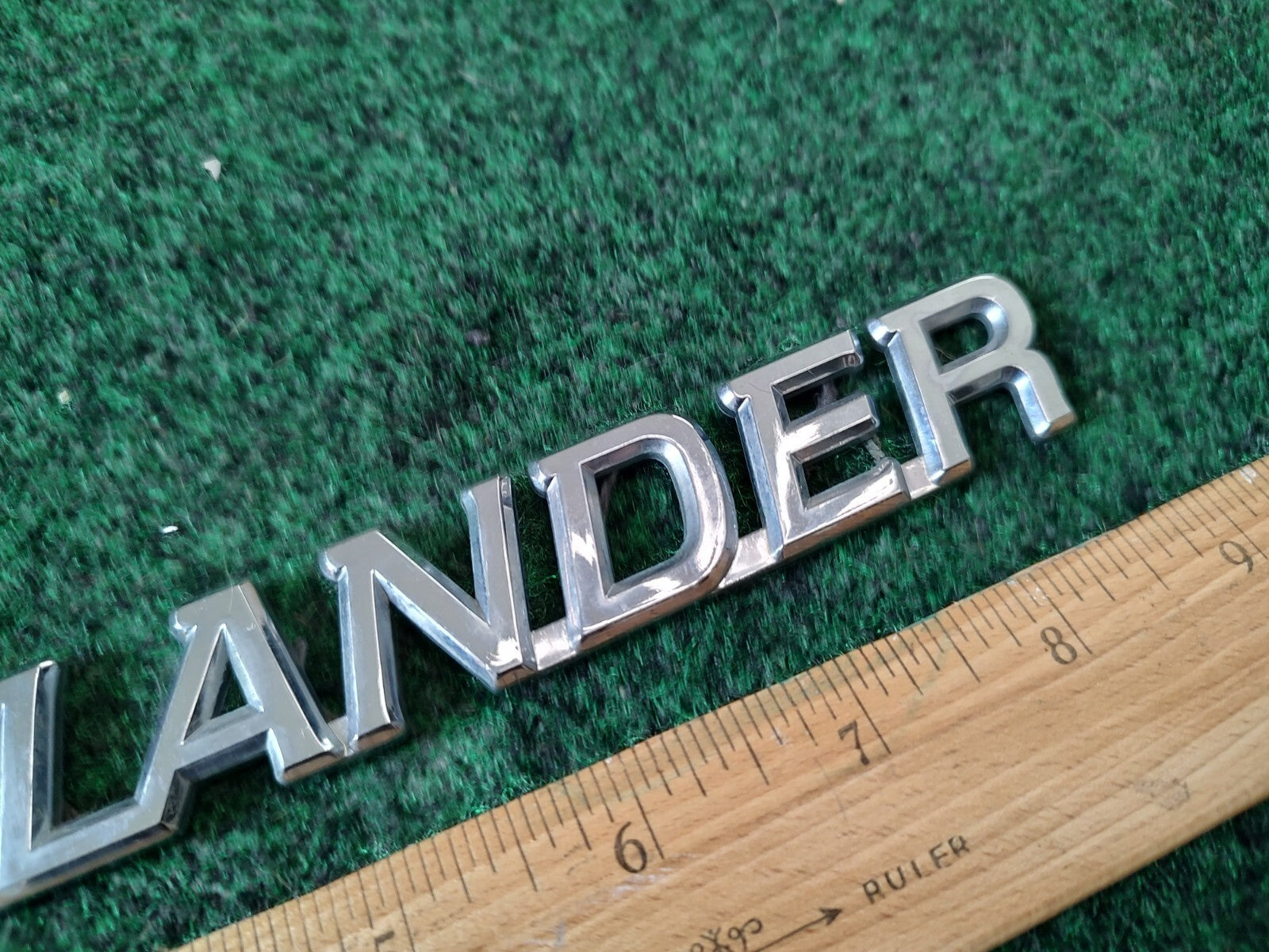 01 02 03 04 05 06 07 TOYOTA HIGHLANDER REAR LID EMBLEM LOGO BADGE SYMBOL 1S4