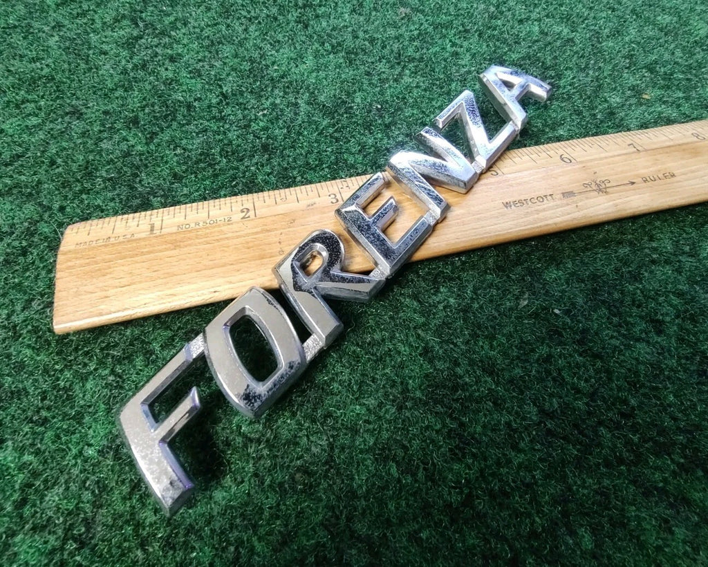 04 05 06 07 08 SUZUKI FORENZA REAR TRUNK LID EMBLEM LOGO BADGE SIGN OEM 6S1