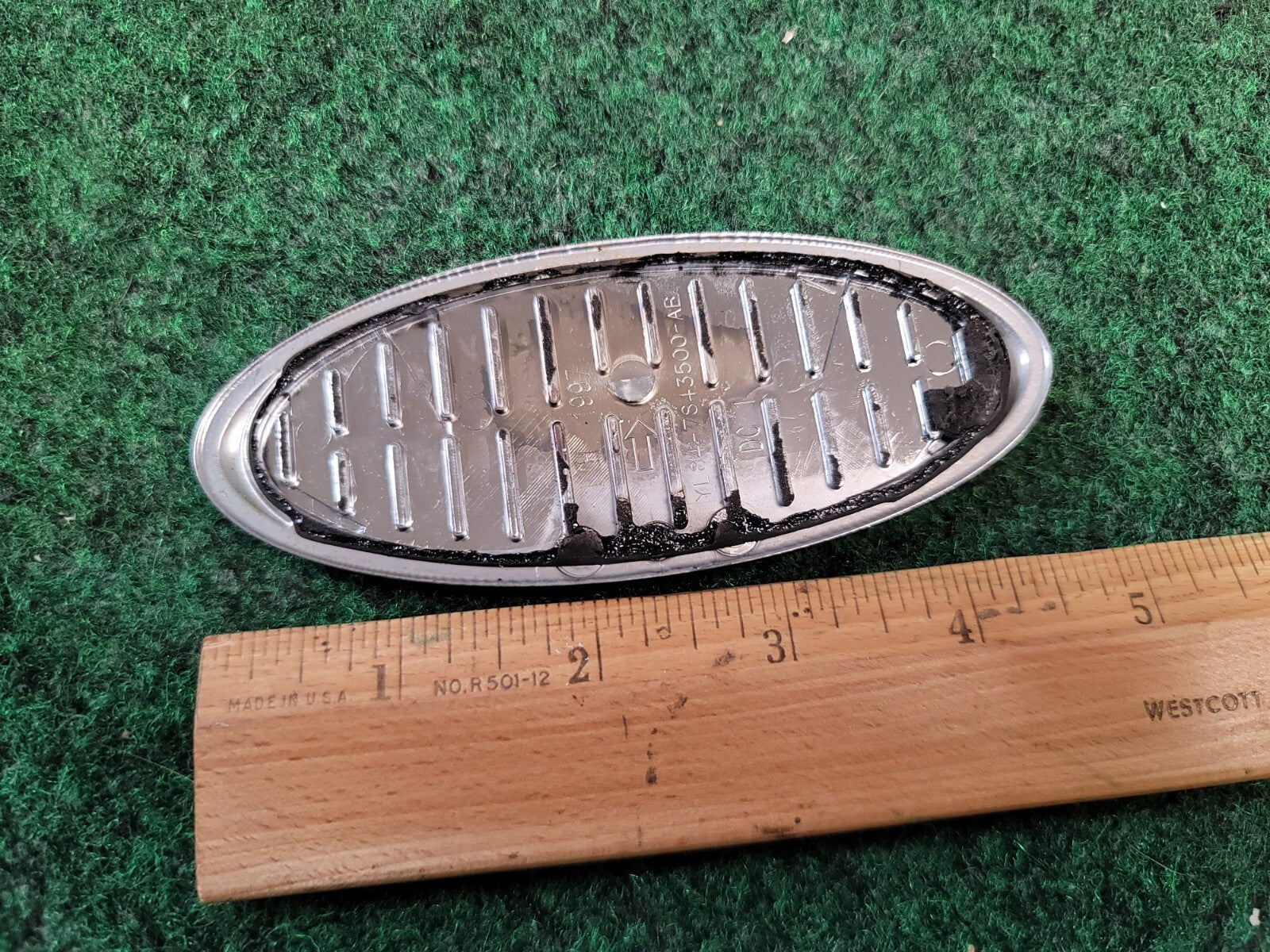 2001-2007 Ford Escape Tailgate Trunk Emblem BADGE YL84-7843500-AB 1M8