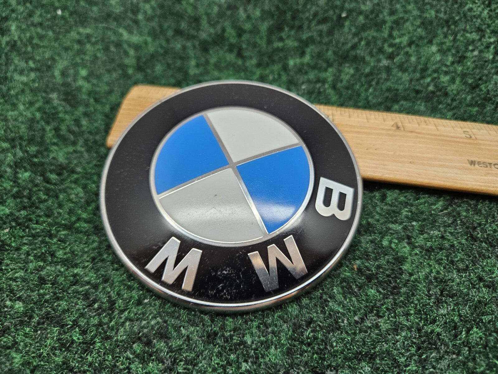 BMW Emblem Badge Roundel Circular 82MM 1 3 5 6 7 SERIES OEM 8132375 GL3