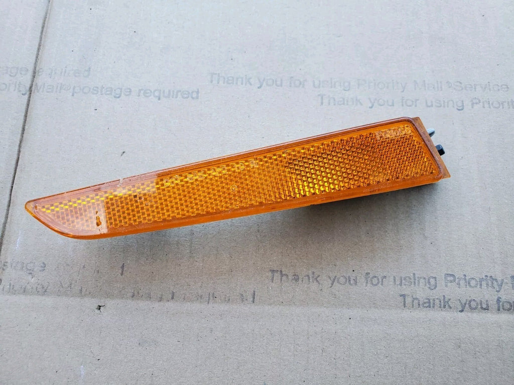 2010-2012 FORD FUSION SE FRONT RIGHT PASSENGER SIDE BUMPER MARKER LAMP OEM 3L4