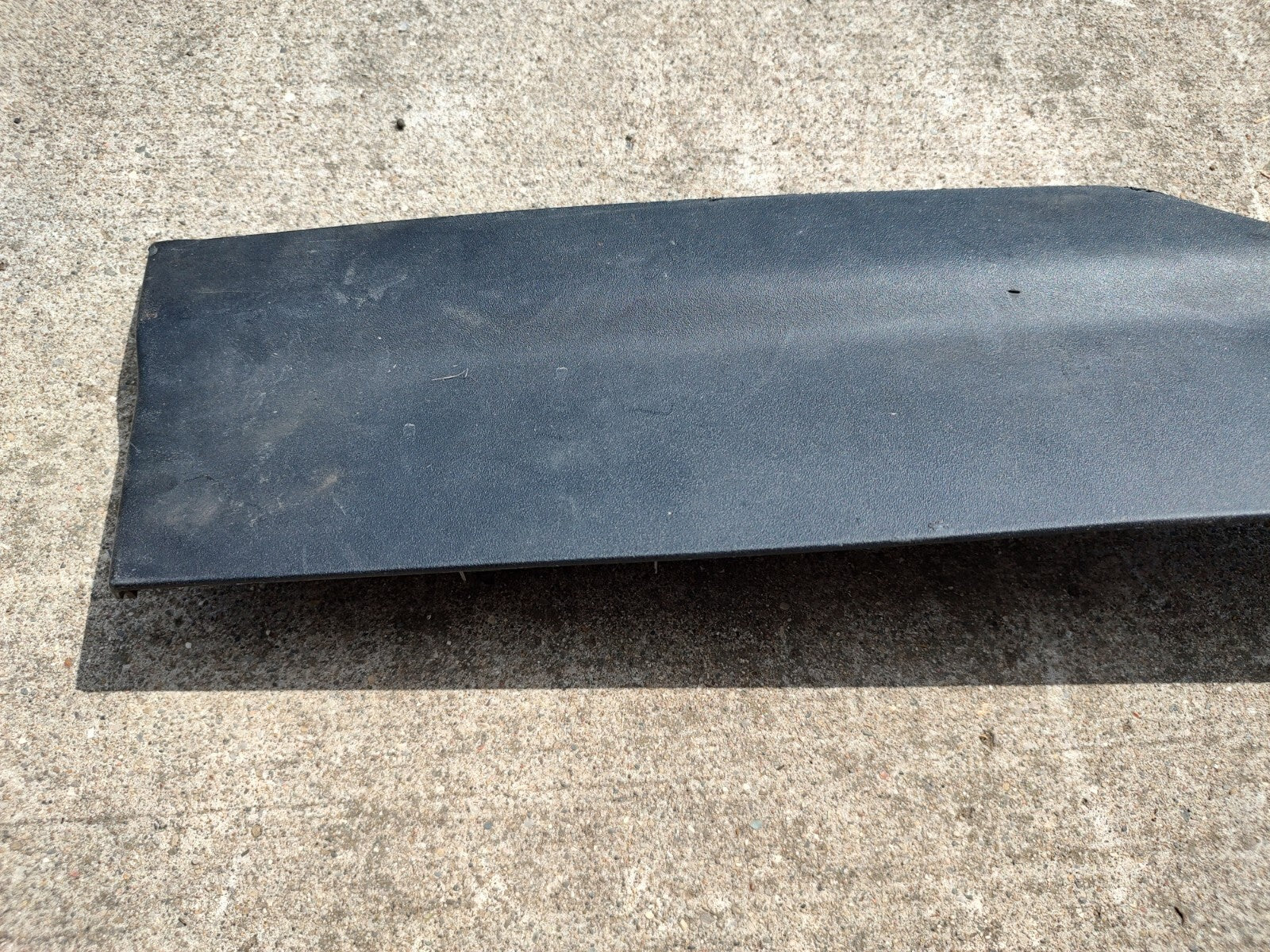 06-09 Range Rover Sport FRONT RIGHT PASSENGER SIDE SEAT PLASTIC TRIM COVER LT9