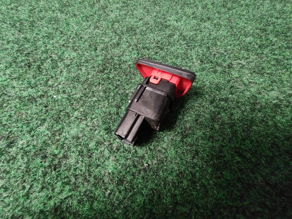 2024 CHEVROLET TRAX DASH DASHBOARD HAZARD LIGHT CONTROL SWITCH OEM 7S2