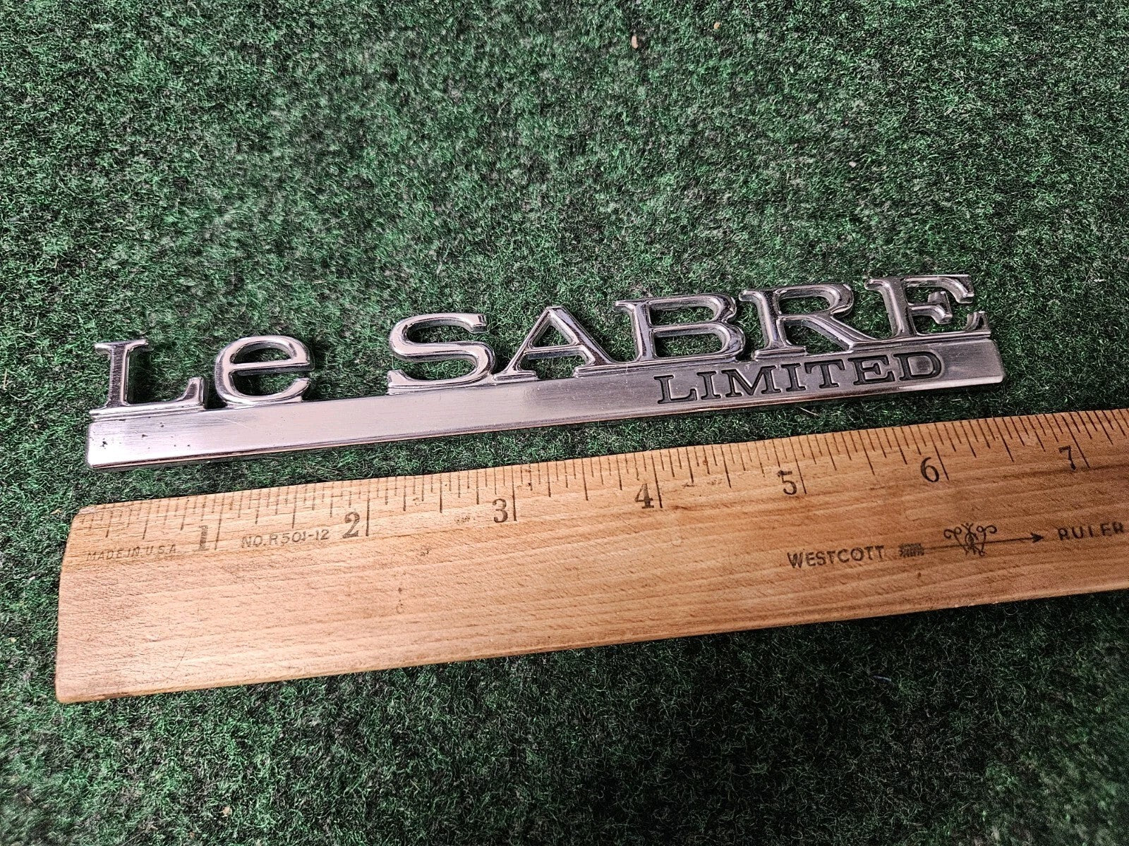 97 98 99 BUICK LESABRE LIMITED REAR LID SIDE EMBLEM LOGO BADGE SYMBOL OEM 4L5