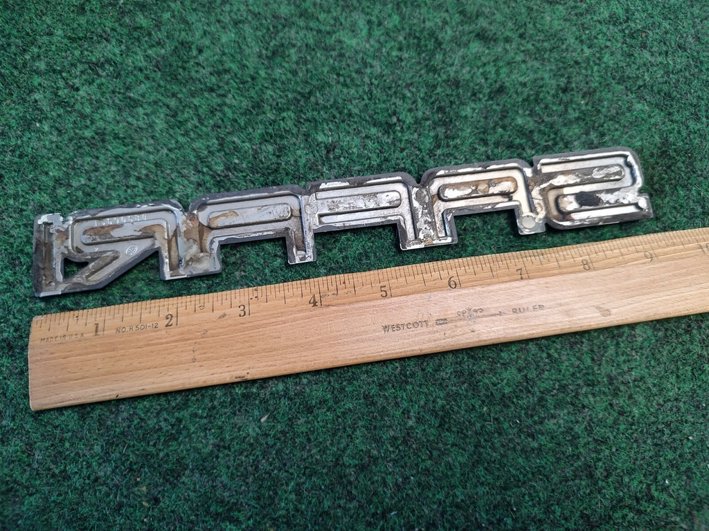 1995-2005 GMC Safari Front Door Nameplate Badge Emblem 15690680 OEM 4S4
