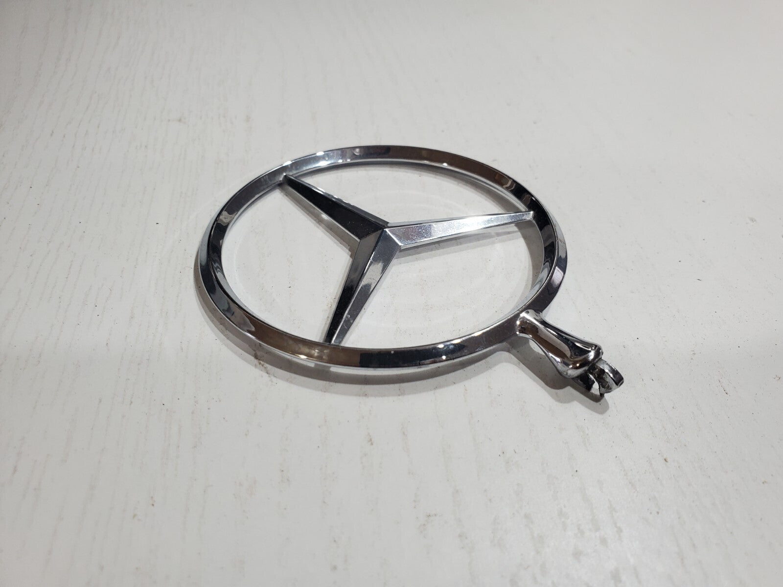 Chrome Hood Ornament Mercedes Benz S350 S550 C250 C300 E350 E63 AMG Broken 6L3