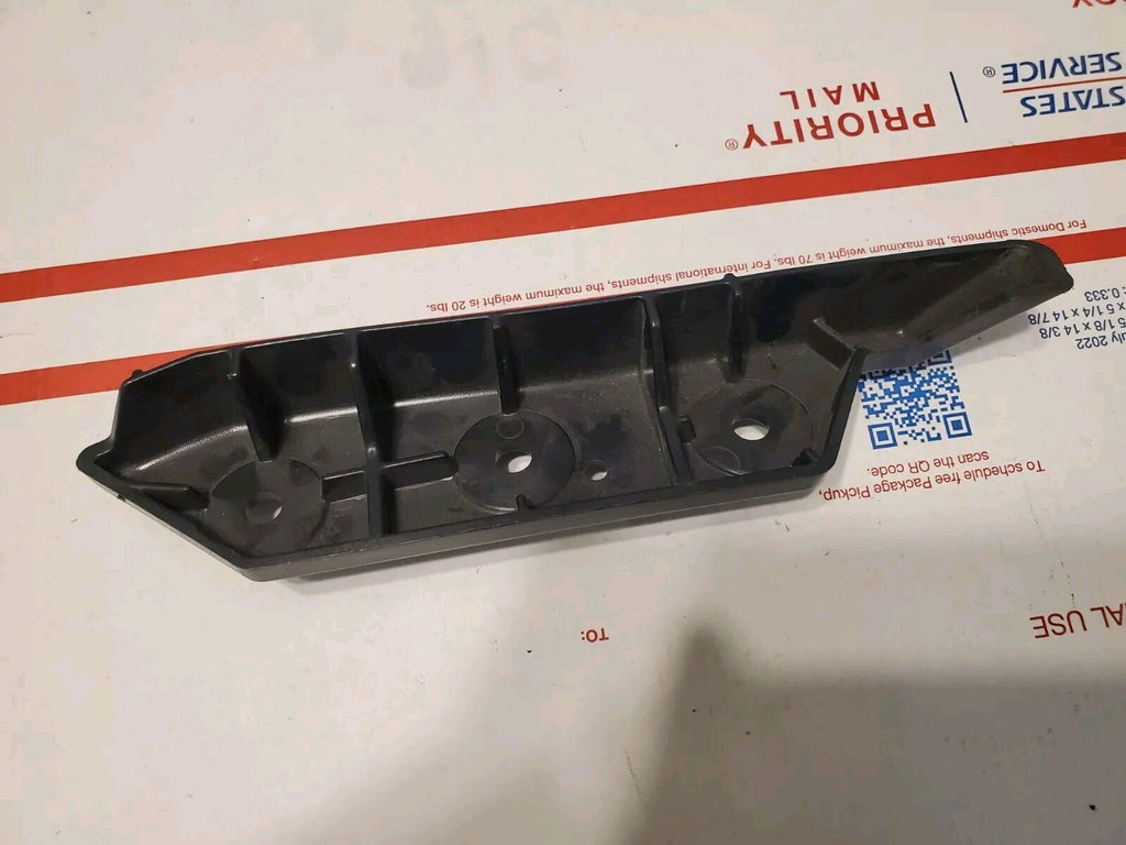 2013 -2016 FORD FUSION FRONT RIGHT BUMPER RETAINER BRACKET OEM 3L8