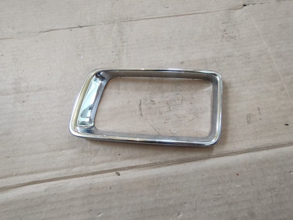 2015-16 Jeep Grand Cherokee Insert Grille Surround Trim Bezel OEM 68143136AB CL3