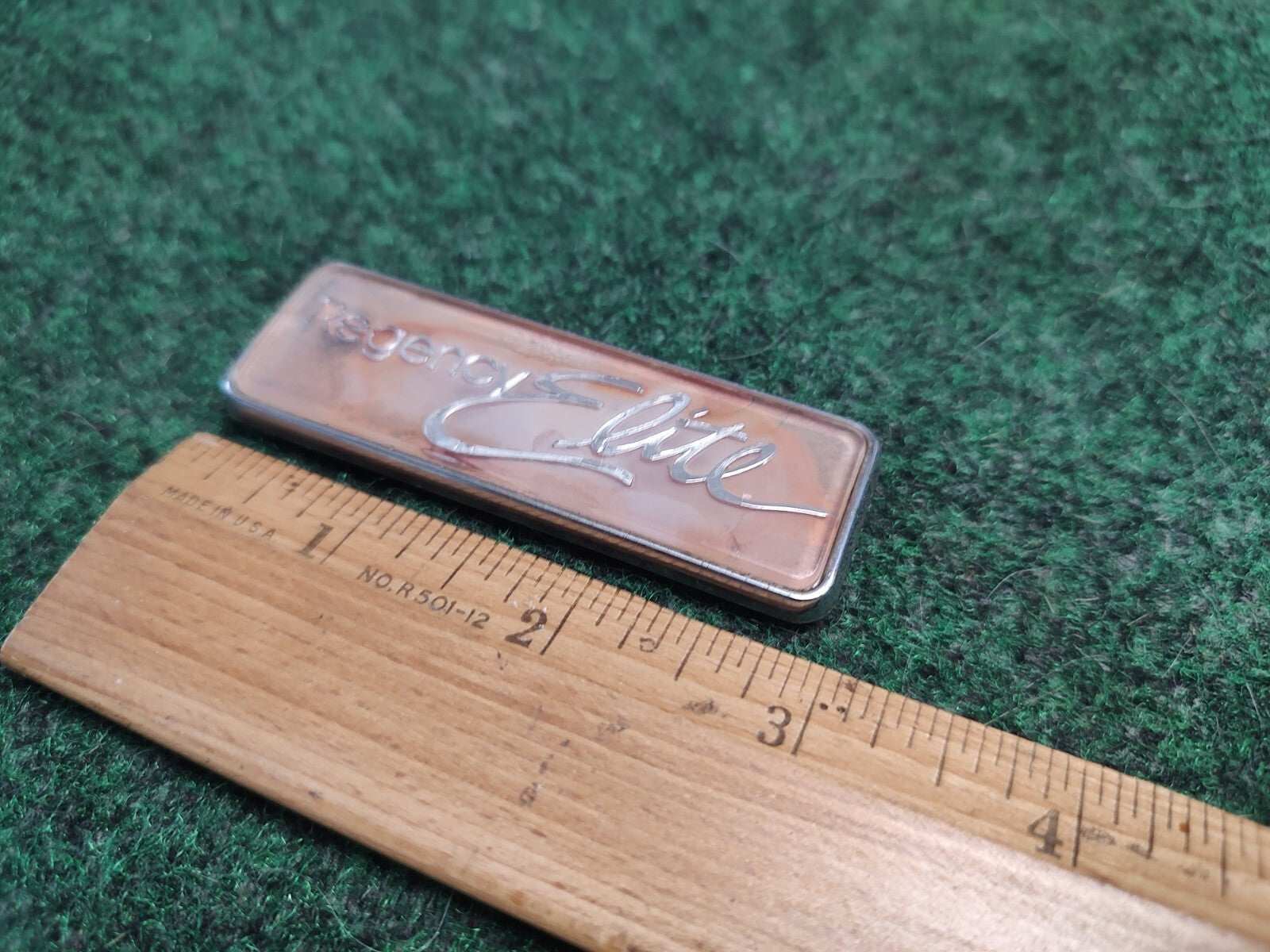OLDSMOBILE REGENCY ELITE REAR EMBLEM LOGO BADGE SIGN SYMBOL OEM USED 3S5