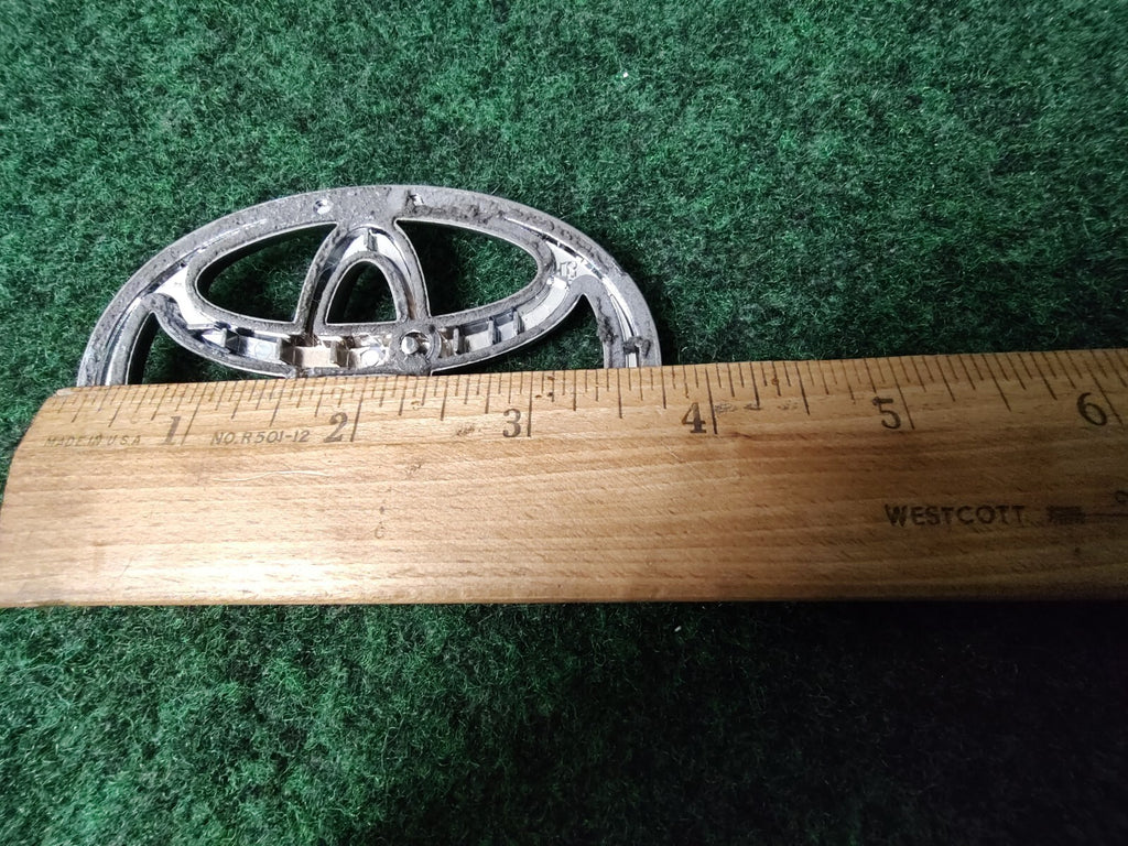 Toyota Chrome Emblem Logo Symbol Name Plate Unknown Model About 4" 7L8