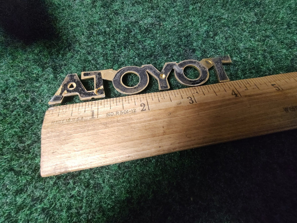 Toyota Camry Emblem Logo Letter Badge Trunk Rear Gold 4 Inch OEM Name Plate 9L3