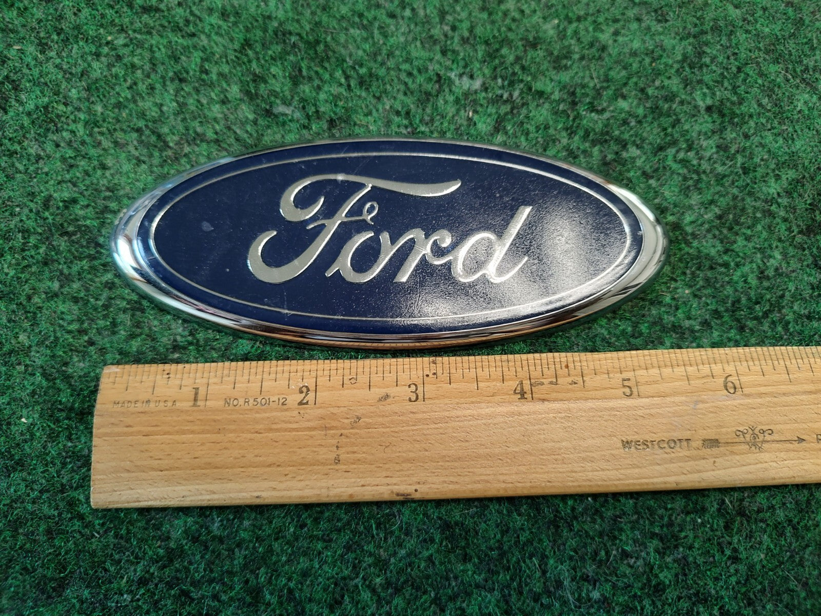 FORD EXPLORER CIRCA '03 REAR BLUE OVAL EMBLEM 1L24 15402 A16 AA 2S8