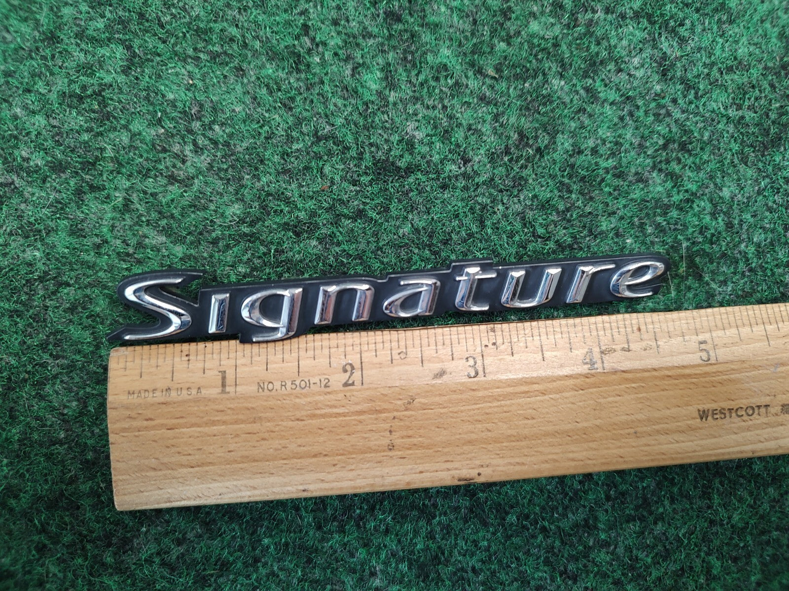 03-11 LINCOLN TOWN CAR SIGNATURE SIDE EMBLEM LOGO BADGE SIGN SYMBOL USED 4S7