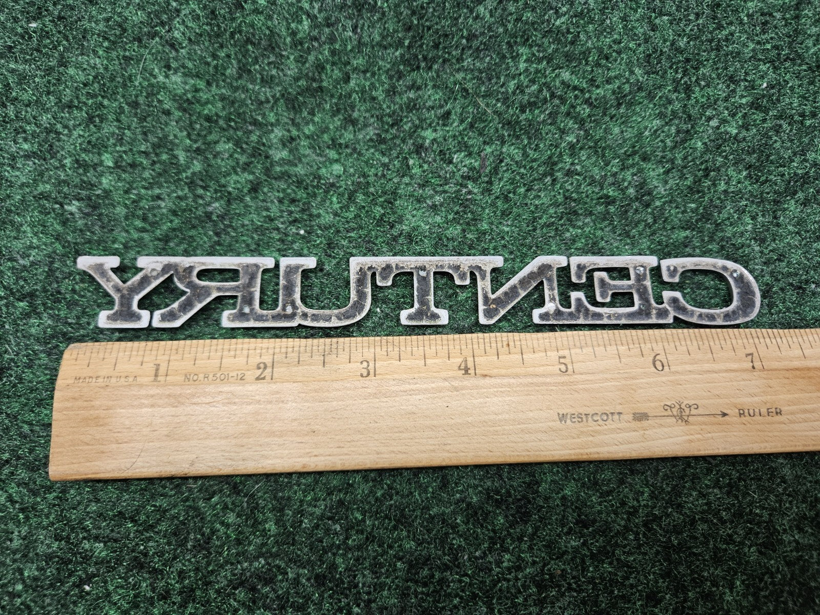 90 91 92 93 94 95 96 BUICK CENTURY SIDE EMBLEM BADGE SYMBOL LOGO OEM GL1