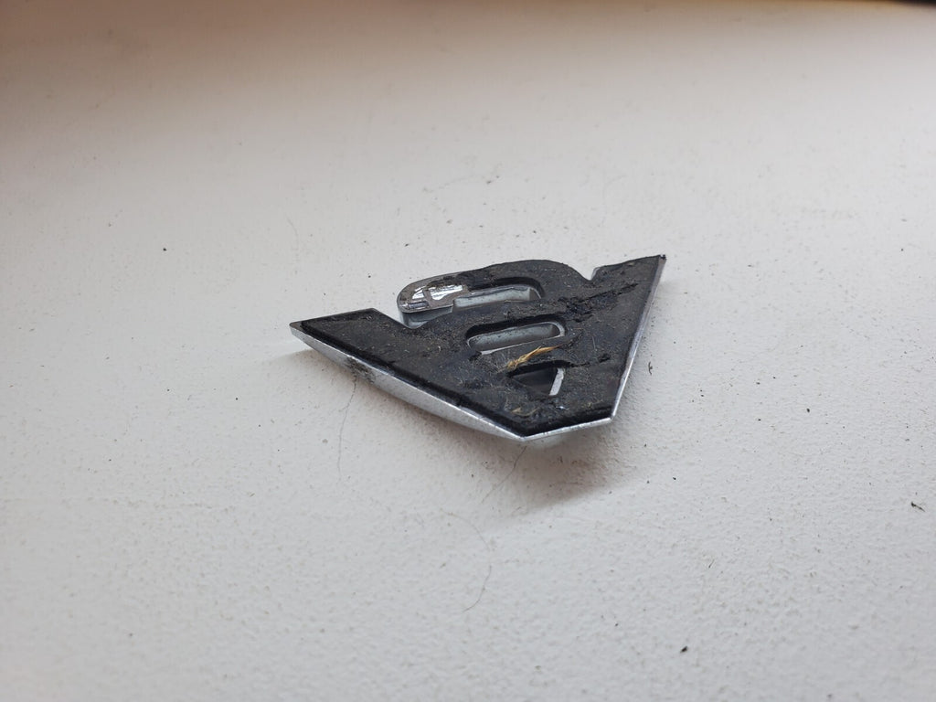 2001-2007 Ford Escape V6 Emblem Logo Letters Badge Side Body Fender (1 pc) 5L1