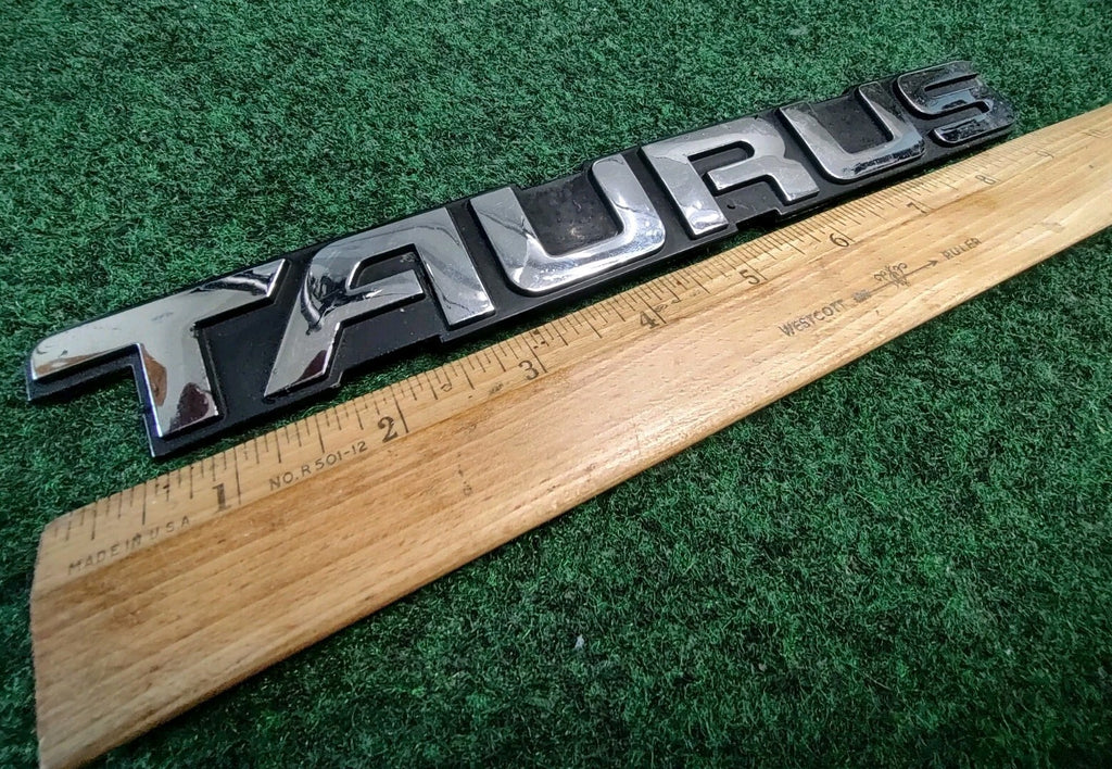 1989 1992 1993 1994 Ford Taurus Rear Nameplate Badge Emblem F2DB-5443550-BA 8L4