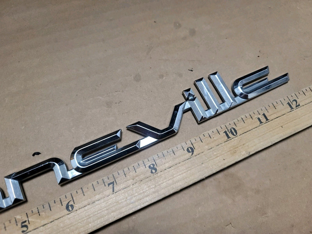 00 01 02 03 04 PONTIAC BONNEVILLE REAR LID EMBLEM LOGO BADGE SYMBOL OEM EL7
