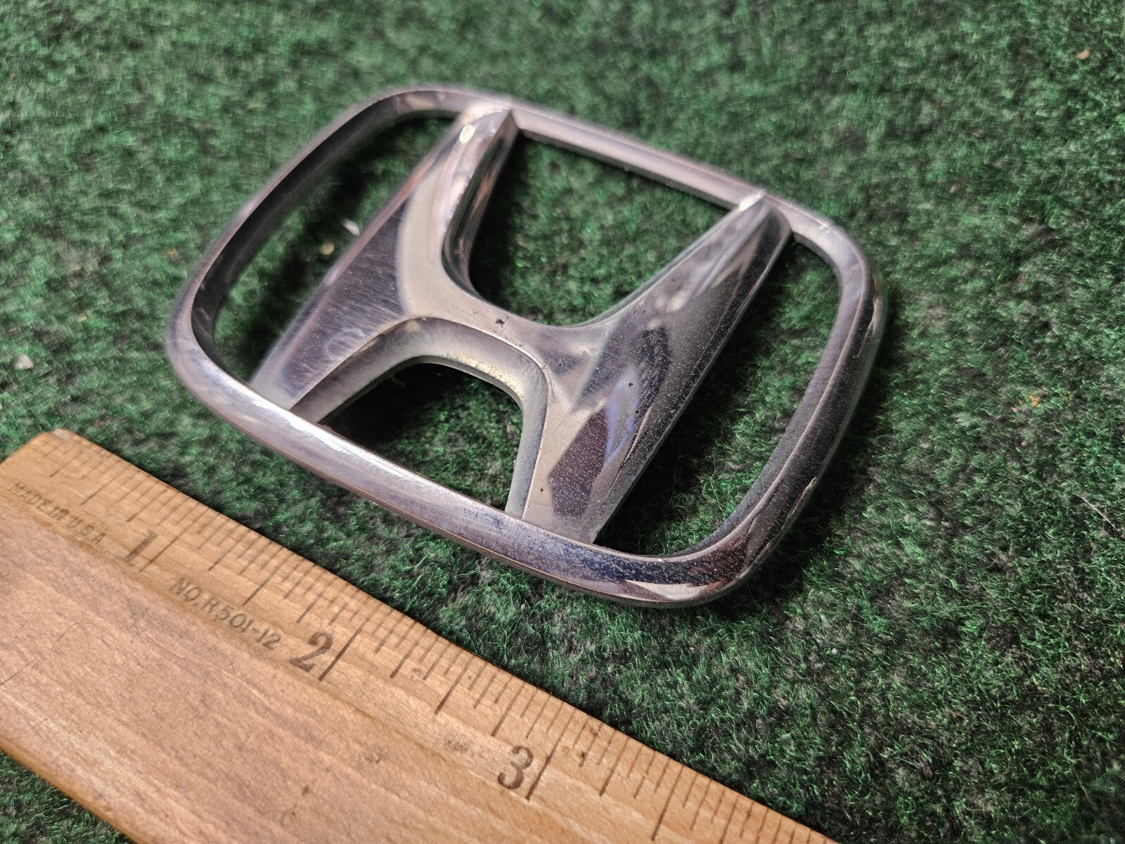 2002-2004 Honda Odyssey Rear Liftgate Hatch Emblem Badge Logo Symbol OEM 3M4