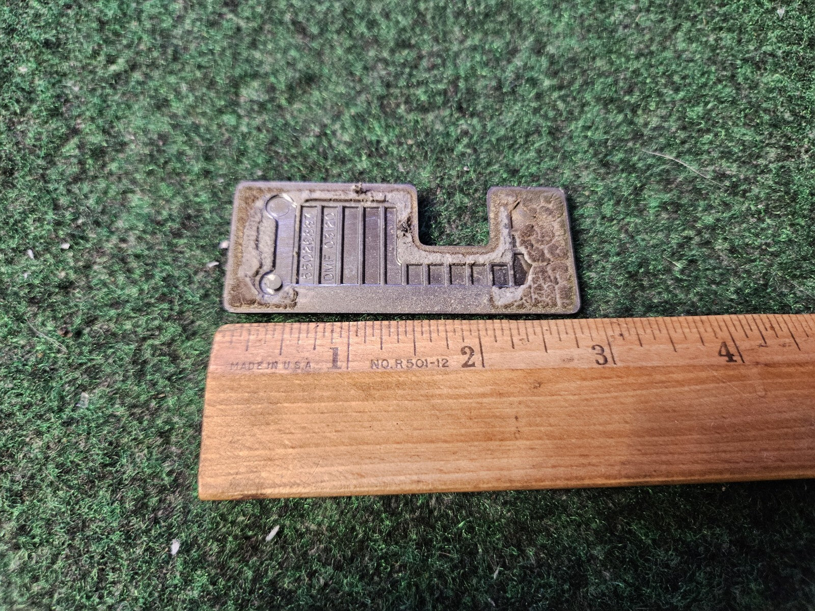 1987-1996 Dodge Dakota LE Cab Corner Emblem Name Plate Badge  55026887 5L9