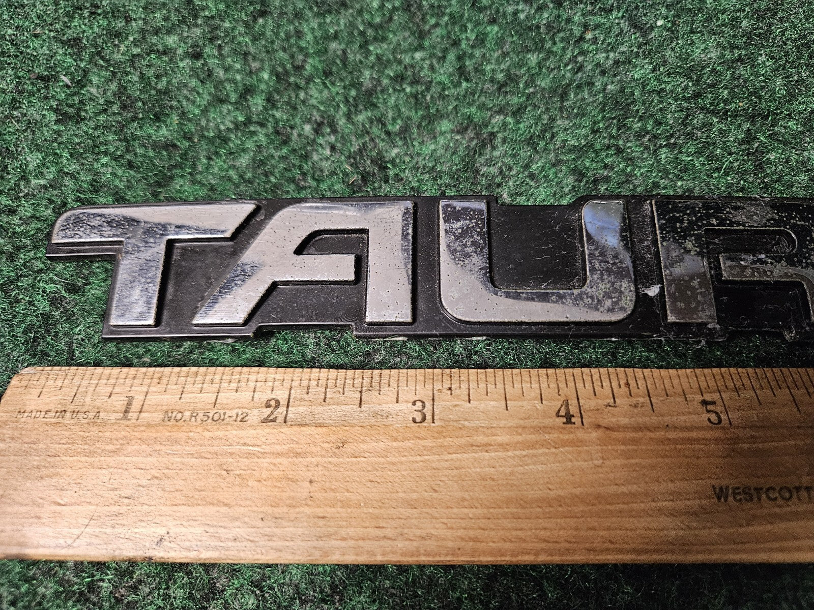 1989 1992 1993 1994 Ford Taurus Rear Nameplate Badge Emblem F2DB-5443550-BA 5M1