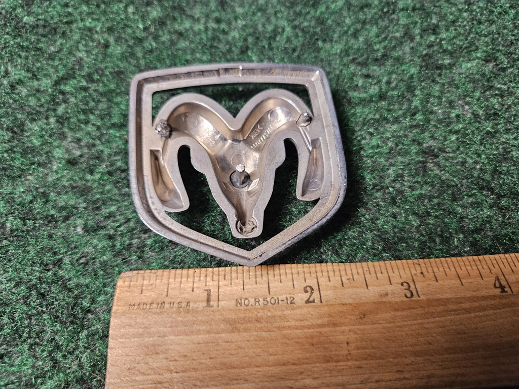 2004-2006 Dodge Durango 2005-2006 Dakota Front Emblem OEM 55077717AA 3M2