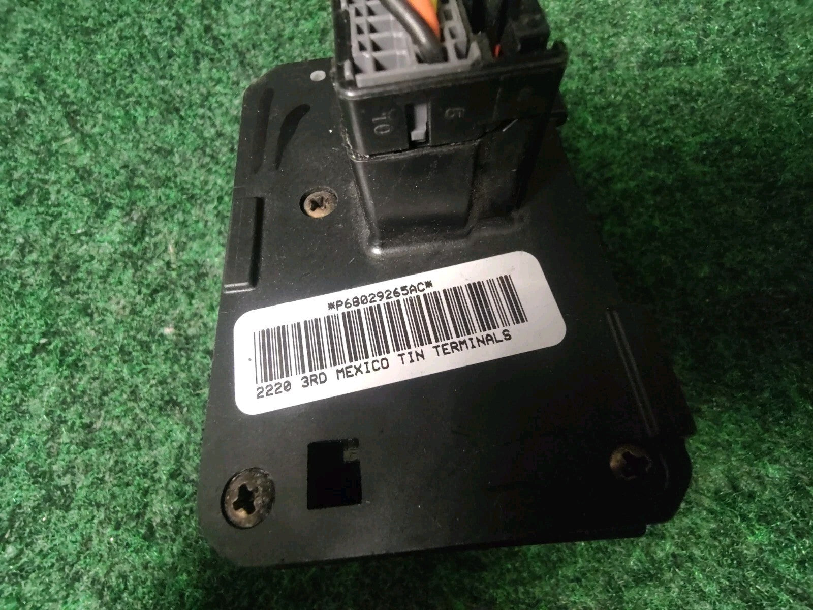 2011 2012 2013 Jeep Grand Cherokee HEAD LIGHT SWITCH P68029265AC 7S3