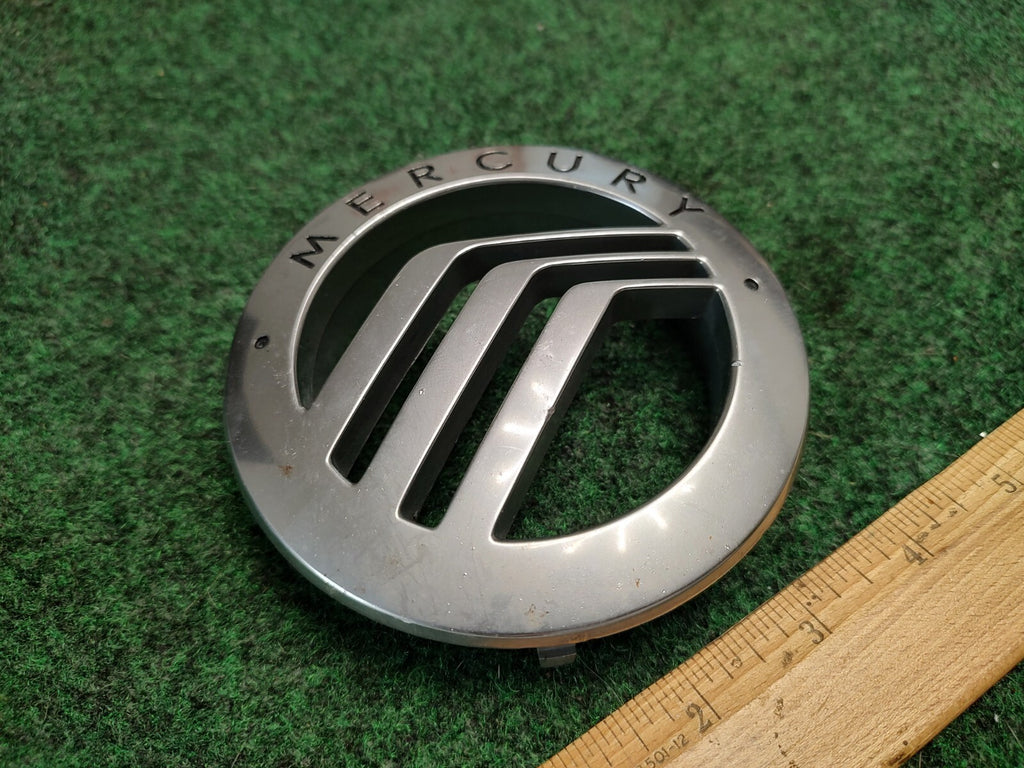 02 03 04 05 MERCURY MOUNTAINEER FRONT GRILLE EMBLEM LOGO BADGE SIGN SYMBOL 2S3