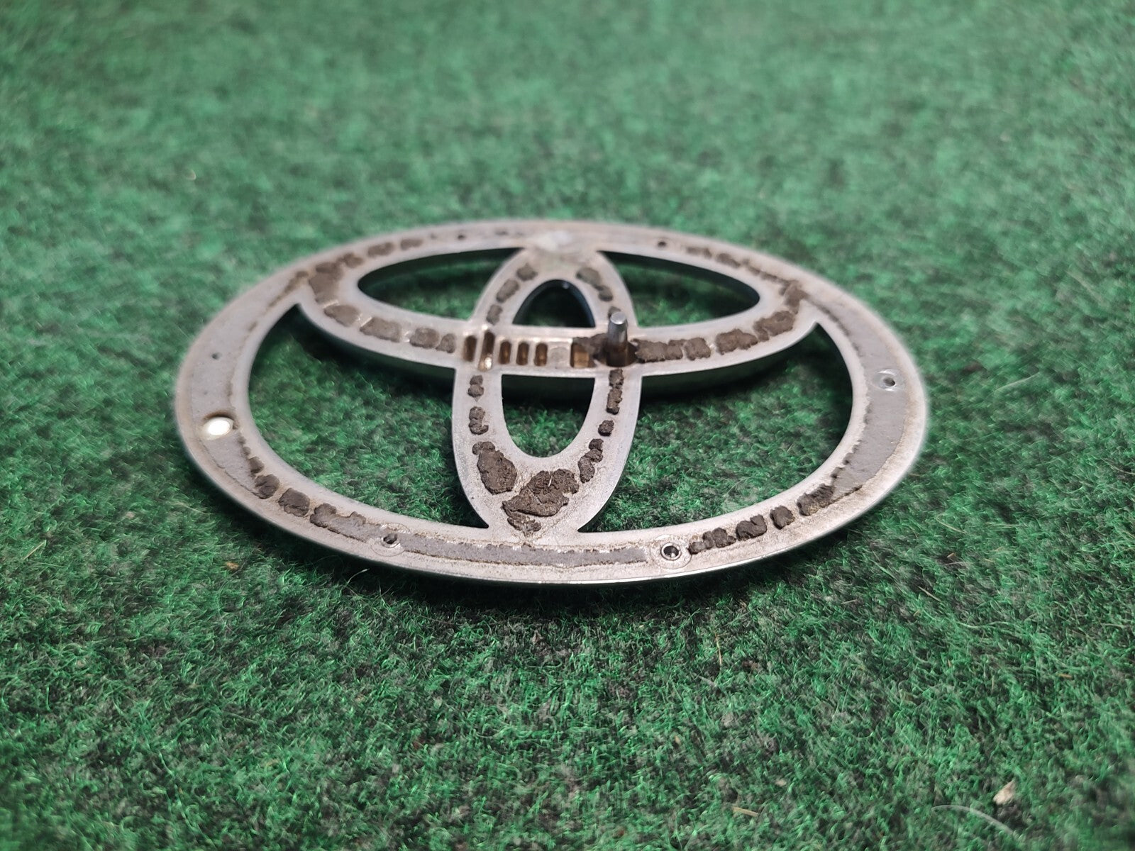 Toyota Chrome Plastic Emblem Badge Logo OEM 4 NCH Wide 1S8