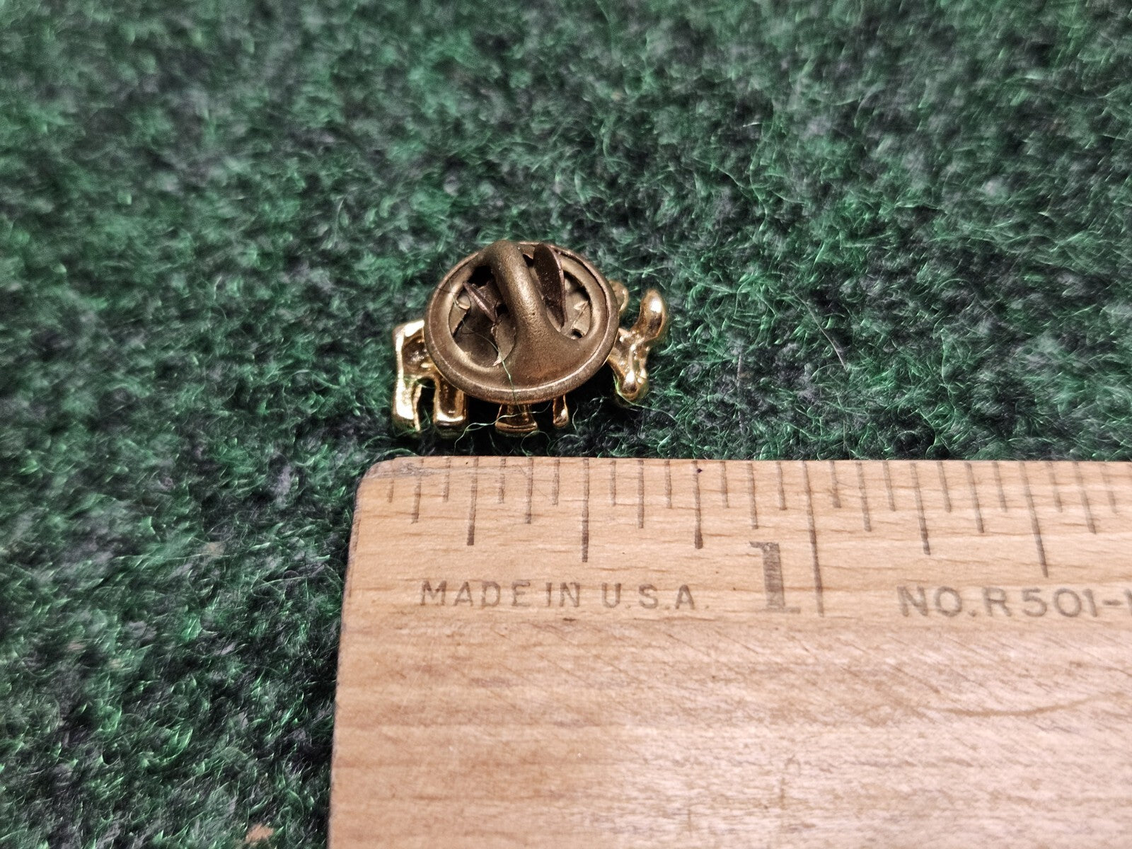 Moose Gold Tone Vintage Lapel Pin